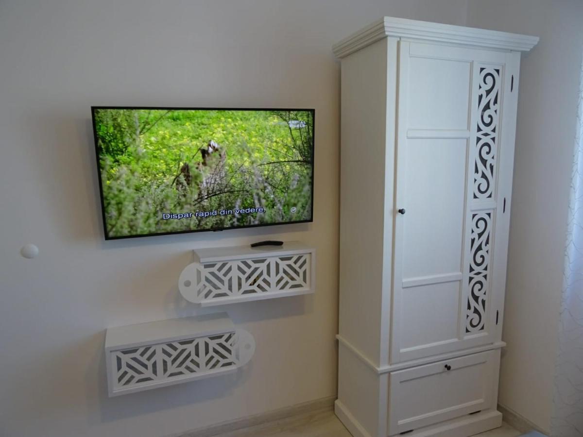 Carla'S Apart Palas-Hala Centrala 1 Bedroom, Airport Shuttle ยาช ภายนอก รูปภาพ