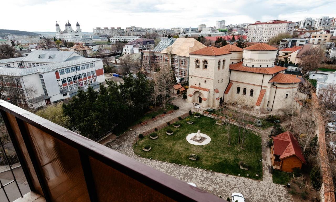 Carla'S Apart Palas-Hala Centrala 1 Bedroom, Airport Shuttle ยาช ภายนอก รูปภาพ